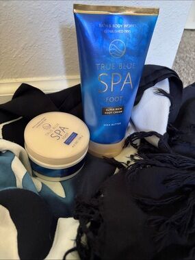 Bath & Body Works True Blue Spa Foot Cream & Butter - Blue & Gold Accents